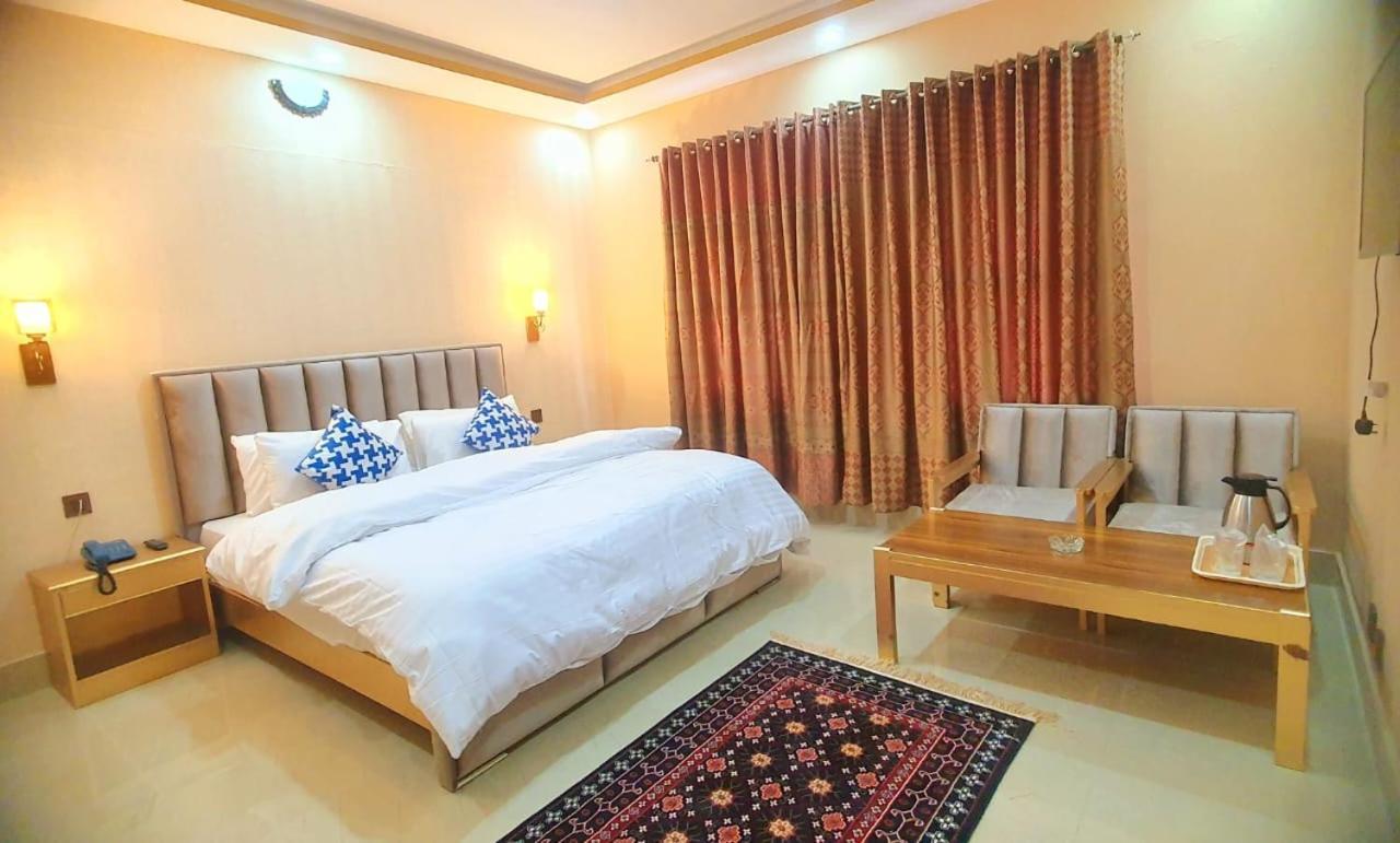 Royal Hotel Naran Luaran gambar